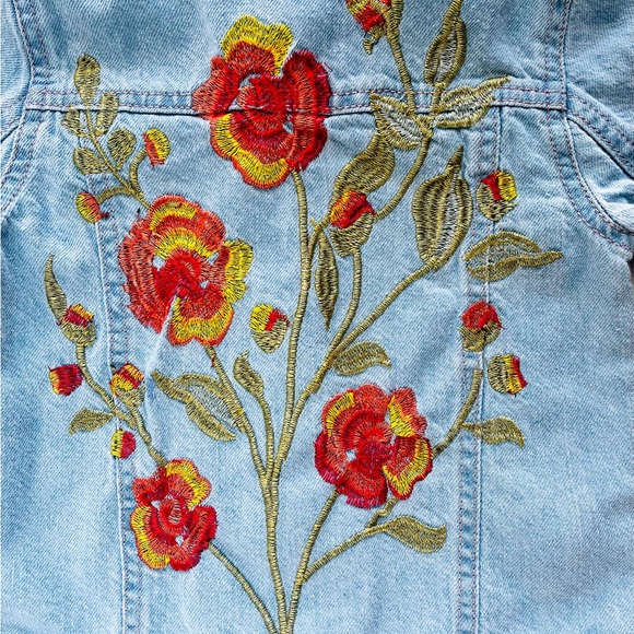 Jeans Jacket Toddler 4T Floral Embroidery - Picture 4 of 9